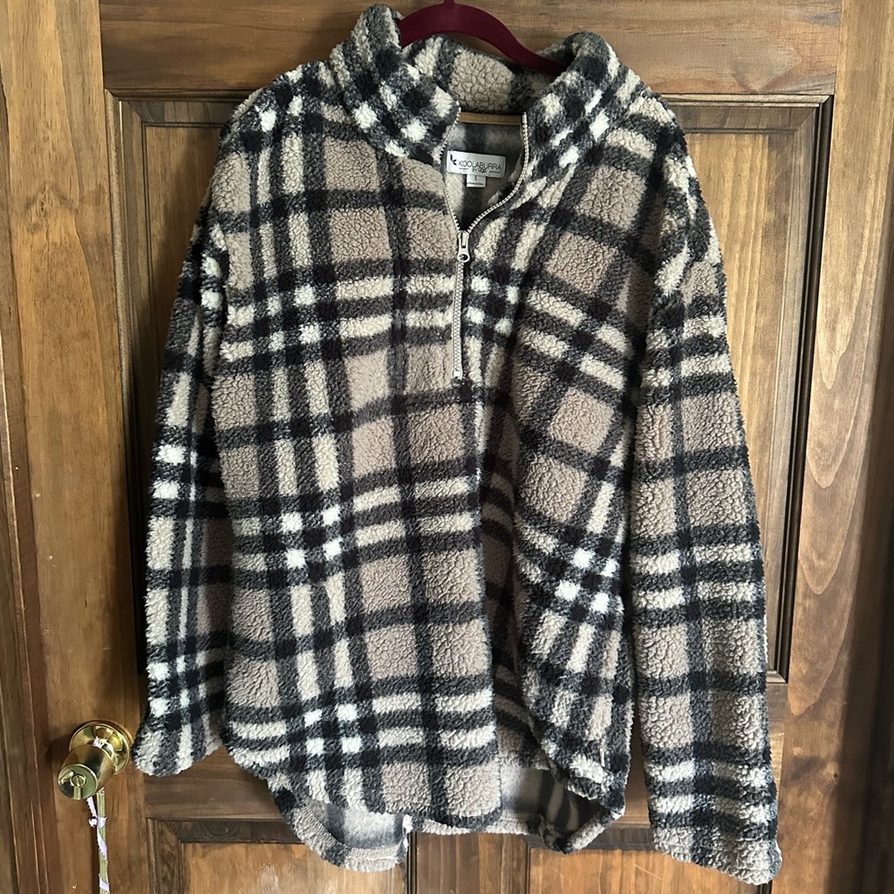 Fuzzy half zip